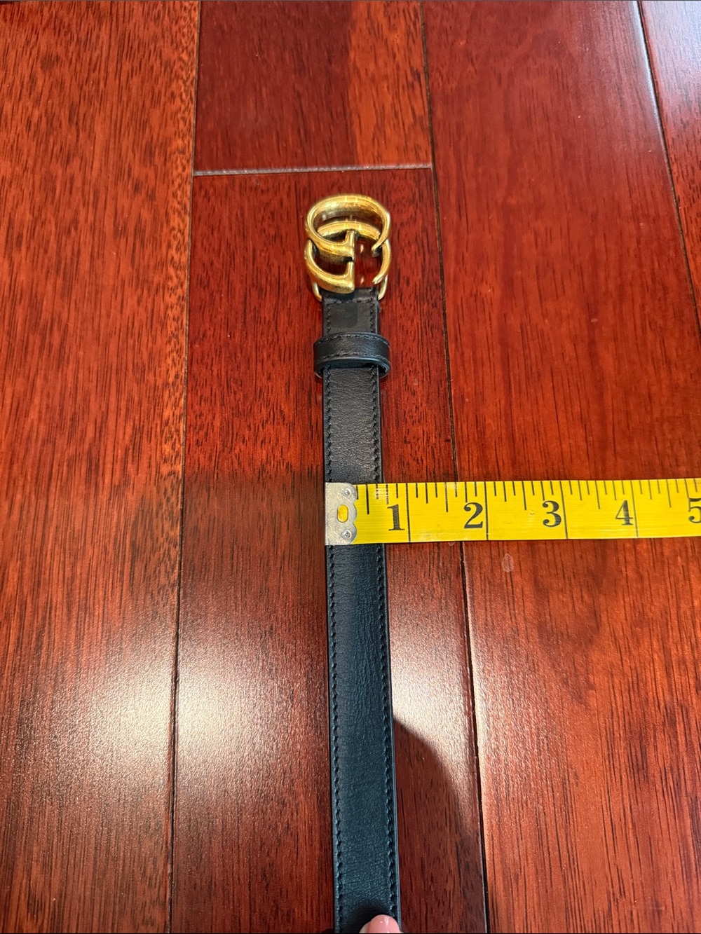 Gucci Black Leather Belt with Gold Double G Buckle - Picture 8 of 9